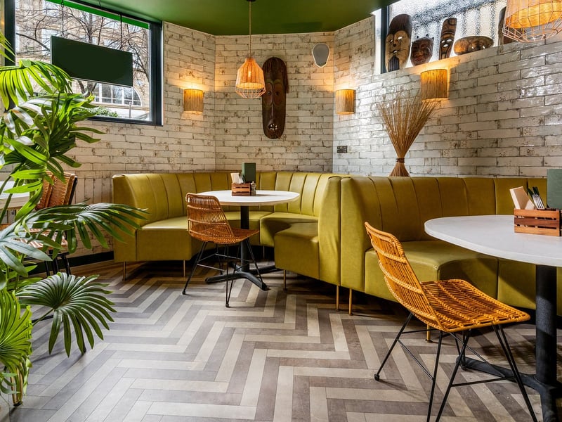 Moku in Amen Corner has a 4.8* rating from 490 reviews. A Tripadvisor reviewer said: “Fantastic service and great vibe. . Brilliant cocktails and a very attentive service. Would definitely recommend to others.”
