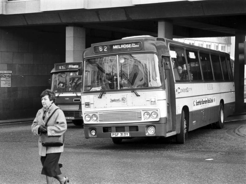 A bus headed for Melrose in the Borders leaves St Andrew Square bus station, Edinburgh, in March 1986
