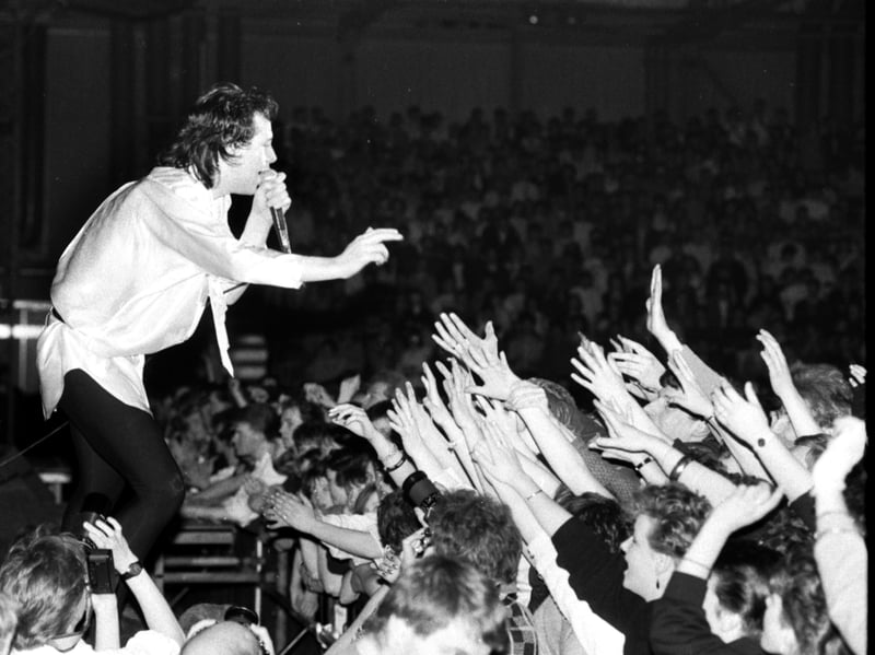 Jim Kerr, lead singer with the Scottish band Simple Minds, on stage at Glasgow's SEC in February 1986