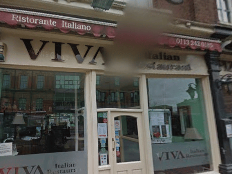 Viva Italian Restaurant Bar & Pizzeria in Bridge End has a 4.5* rating from 927 reviews. A Tripadvisor reviewer said: “Excellent friendly service. Food was a very high quality. 5 star for cleanliness. Fantastic atmosphere. I felt very happy and looked after.”