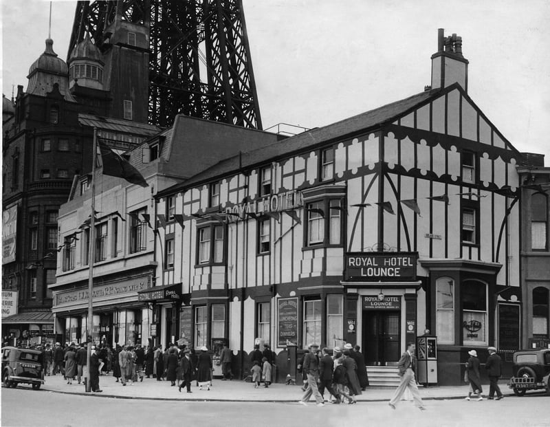 Lost shops: 40 nostalgic photos chart rise and fall of UK high street ...