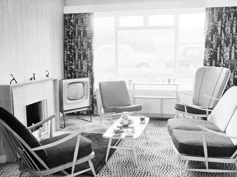The sitting room at a Wimpey showhome in Currie in April 1960.