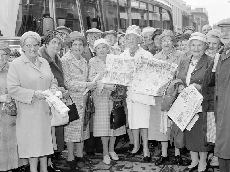 Currie Old Folks Club on their way to the News Dispatch Concert in June 1965.
