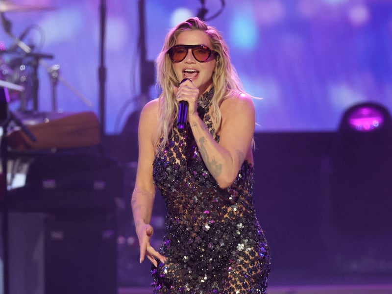 Global popstar Kesha will headline the OVO Hydro on Wednesday, March 11 with support from Sizzy Rocket. 
