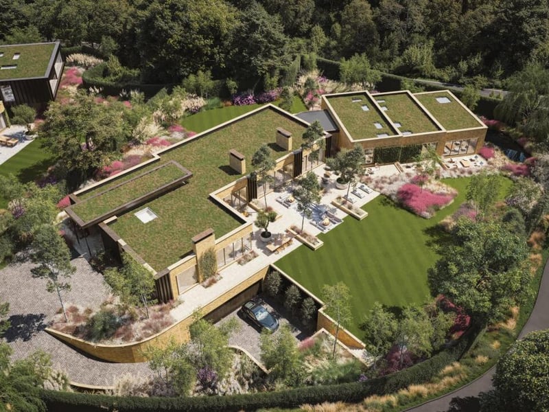 Flat, green roofs and space for sun loungers