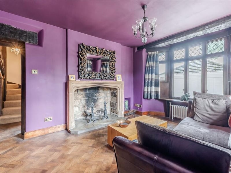 Sitting room.