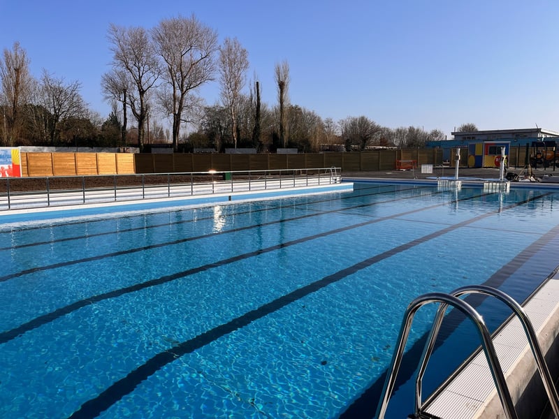Hilsea Lido is now full of water.
The pool currently doesn't have any chemicals in it and the filters haven't been switched on yet. It is being tested, so the contractors will leave the pool at this level for a week, with a surveyor regularly measuring the water levels.
After this the pool will be filled completely, and pool experts Barr and Wray will come and turn the filters on.