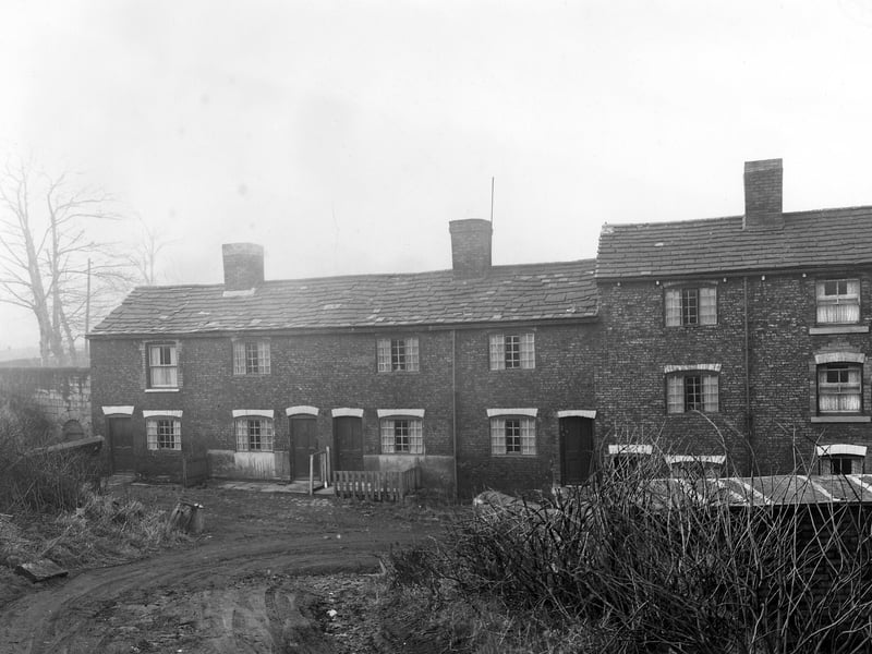 The hamlet of Old Belle Isle was built in the late 1700s by Charles Brandling for workers at the colliery.