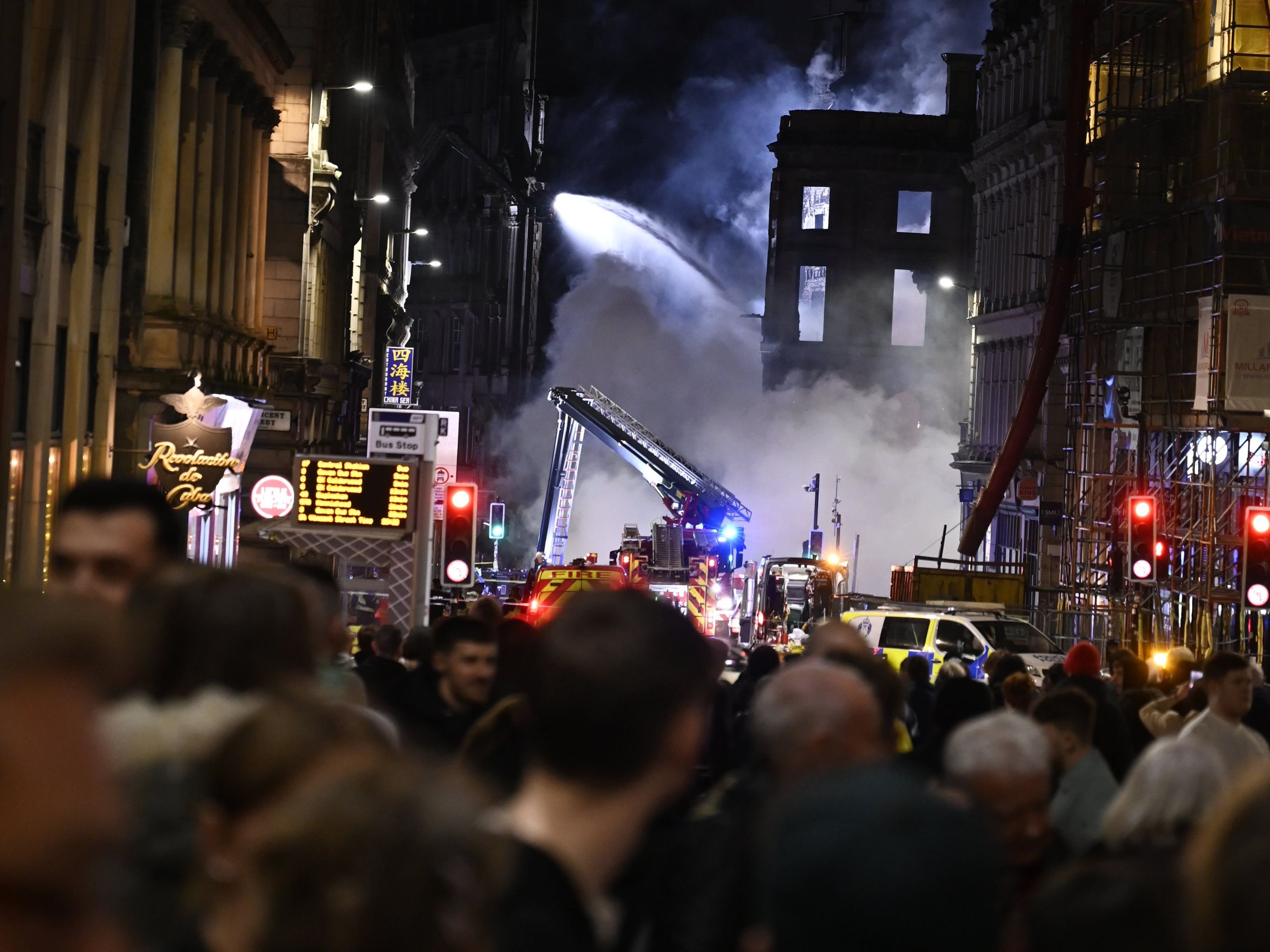 14 images of huge building fire near Glasgow Central Station as ...