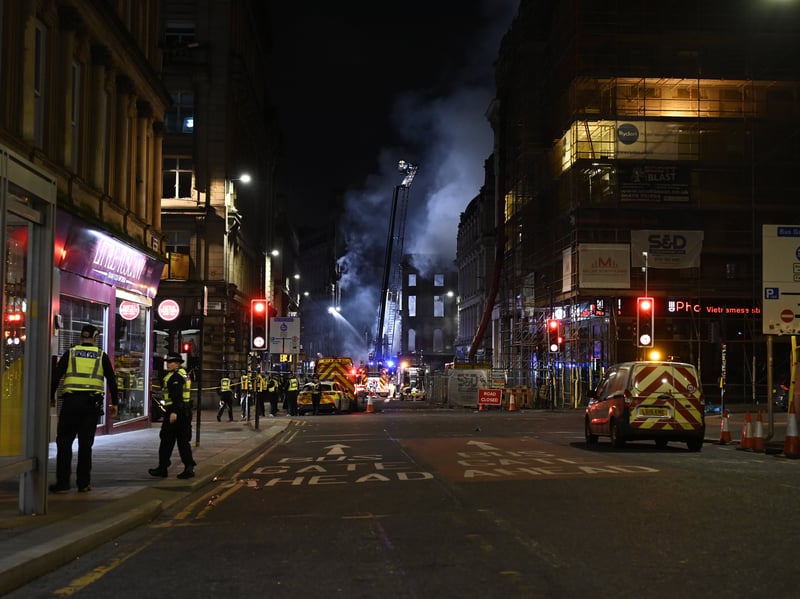 14 images of huge building fire near Glasgow Central Station as ...