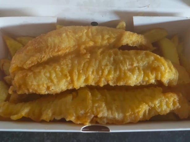 Jaconelli’s in Maryhill is a much-loved local chippy, serving up classic fish and chips and comforting takeaway favourites that have kept generations of Glaswegians coming back for more. 1419 Maryhill Road, Glasgow G20 9AA. 