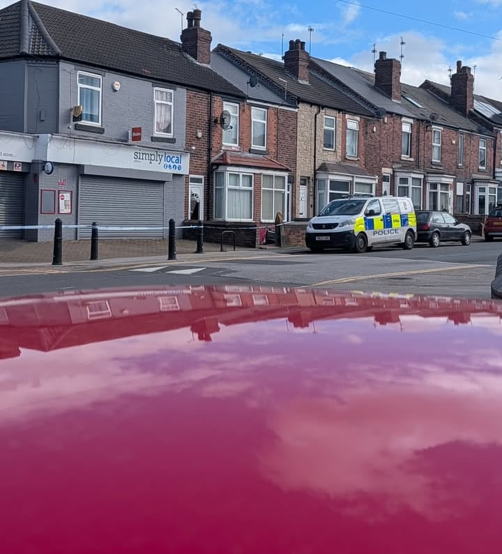 Cordon in place and police cars on scene after shooting