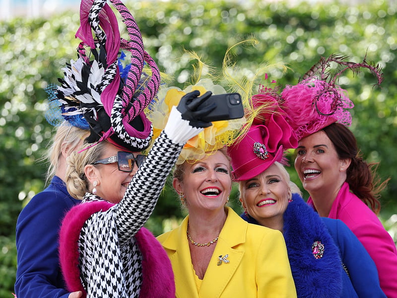 Taking a quick selfie on Ladies Day at Cheltenham.