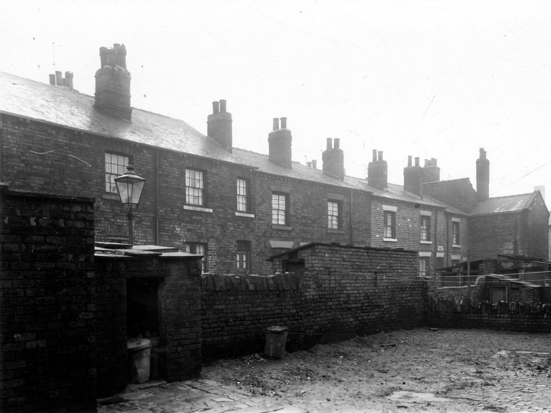 A view across from Kings Buildings to Back Lloyd Street in December 1959. On the right edge is Bateson Row