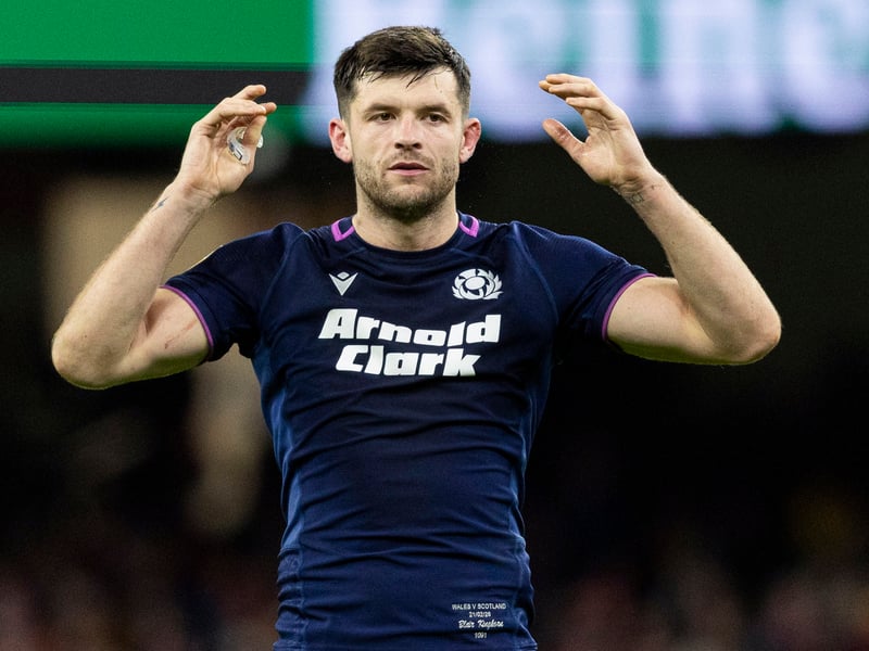 Solid under a high ball and a constant menace when running at Ireland. One of Scotland's best players. 8