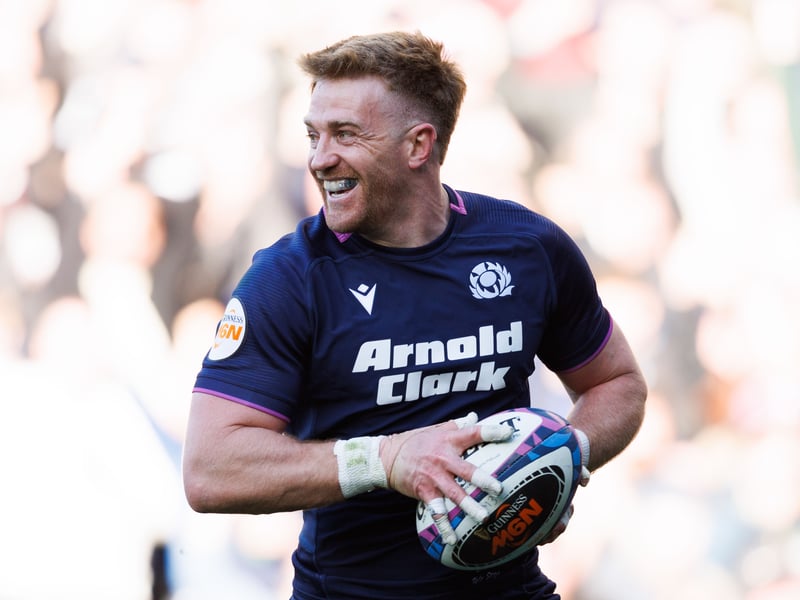 Not the winger's day. Saw daylight once but could not land a try. Battled away. 6