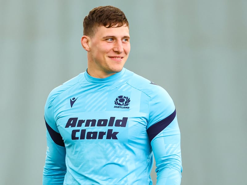 Scored a lovely try on 61 minutes and earned a huge jackal penalty in the first half. Developing into a world-class flanker. 8