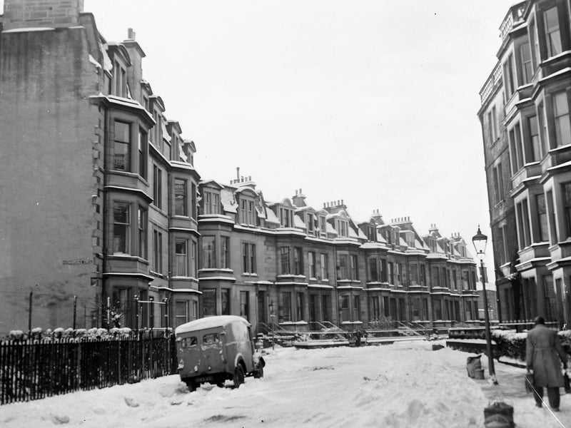 Victorian terraces at Mardale Crescent in Merchiston in February 1960. It was planned to demolish them to make way for the new Napier College.