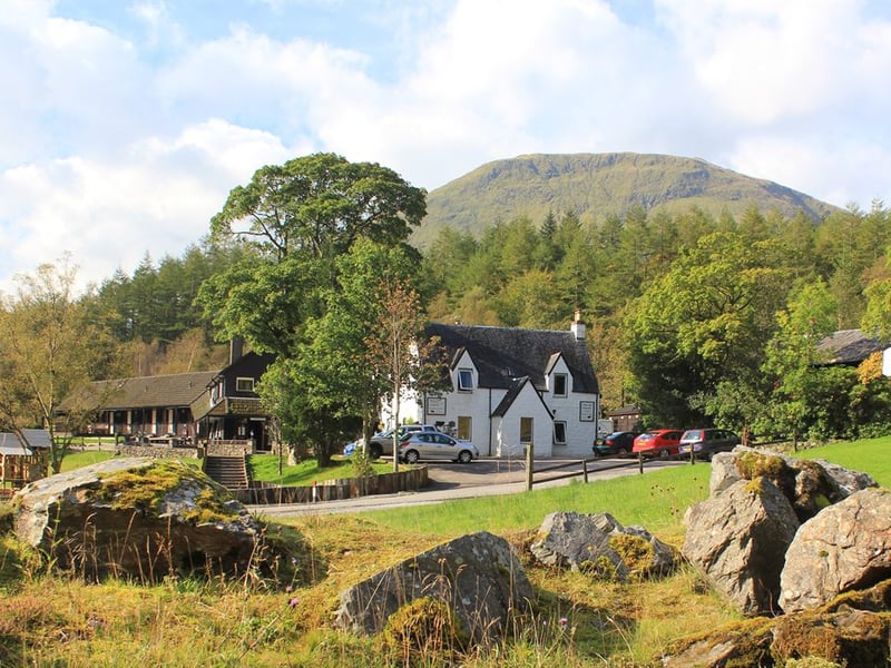 This 300-year-old former coaching inn featured in the 2008 romcom Maid of Honour.