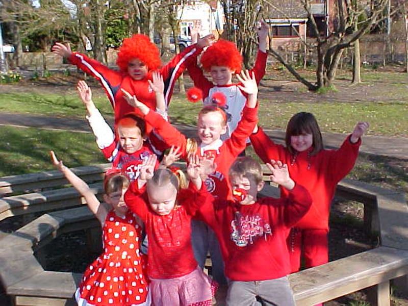 Hart Plain Infant School's wear red non-uniform day for Comic Relief in 2007