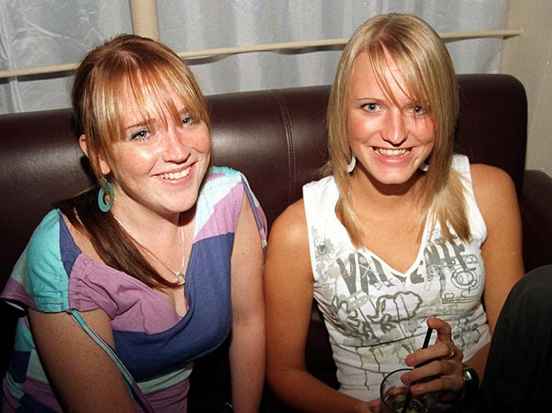 Malisa and Hannah at Takapuna bar, West Street, Sheffield, in October 2003