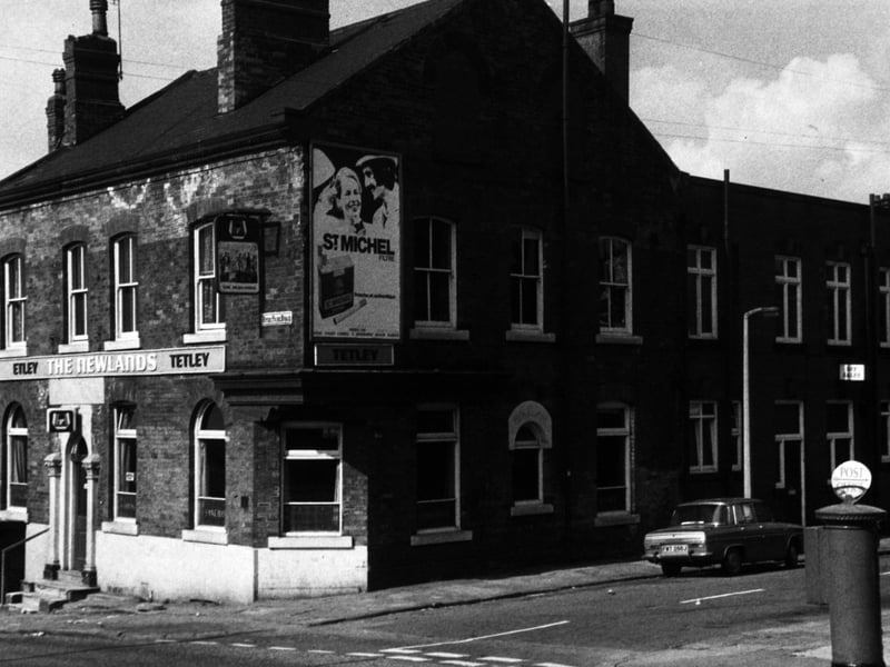 Did you enjoy a drink here back in the day? The Newlands, Hyde Park Road pictured in June 1975.