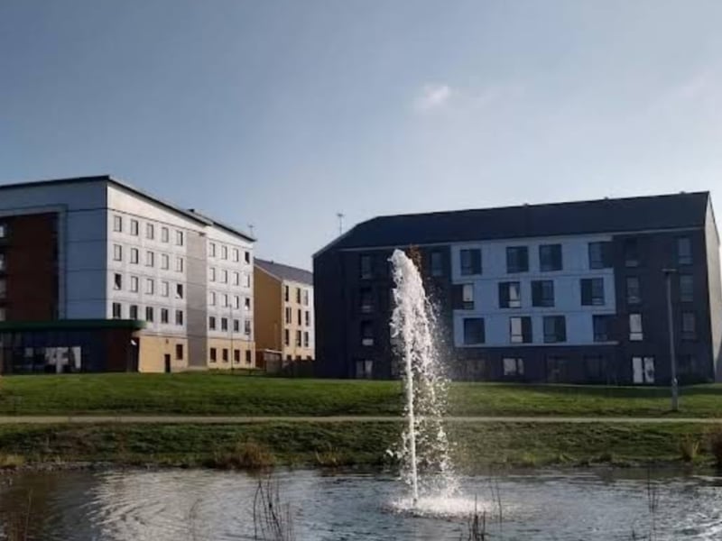 In eighth place is the University of Warwick with another score of 8.02. International students make up 57.51 per cent of its population, with a teaching score of 18.2, a 81.15 per cent graduate employment rate, the average rental price of a one-bed flat coming in at £1,026 and a crime rate of 71.65 per 1,000 residents. 
