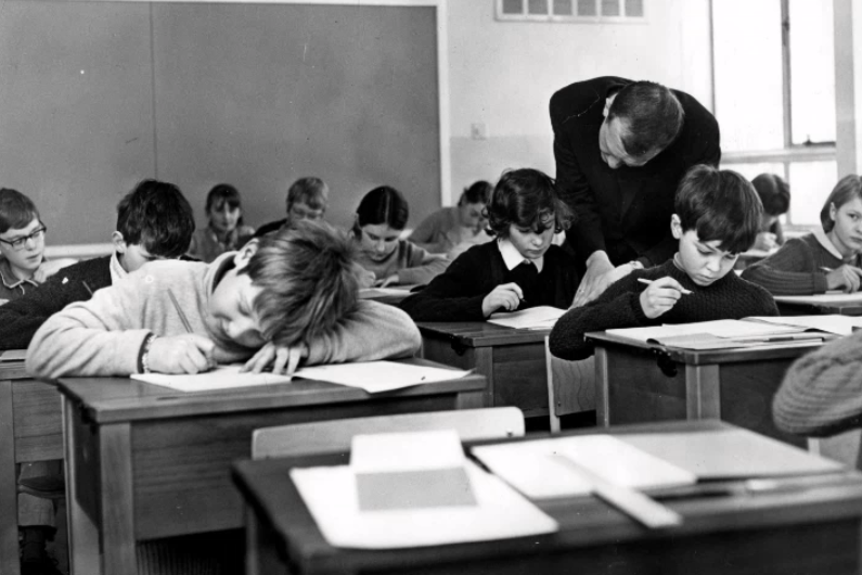 Here's Chuter Ede School in 1968 and you can just make out the ink wells at the top of the desks. Tell us if you remember using them.