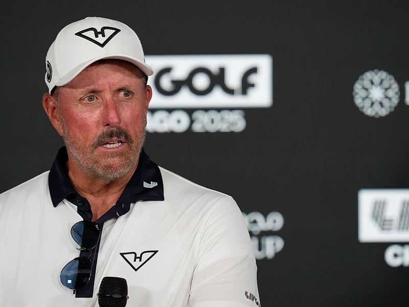 Somewhat unfortunate to be playing in the time of Tiger Woods, whith whom he shared a great rivalry, Phil Mickelson has still managed to win six majors and a further 39 events on the PGA tour. His win at the 2021 PGA Championship saw 'Lefty' become the oldest major championship winner in history just short of his 51st birthday. He's banked around $300 million over the years.