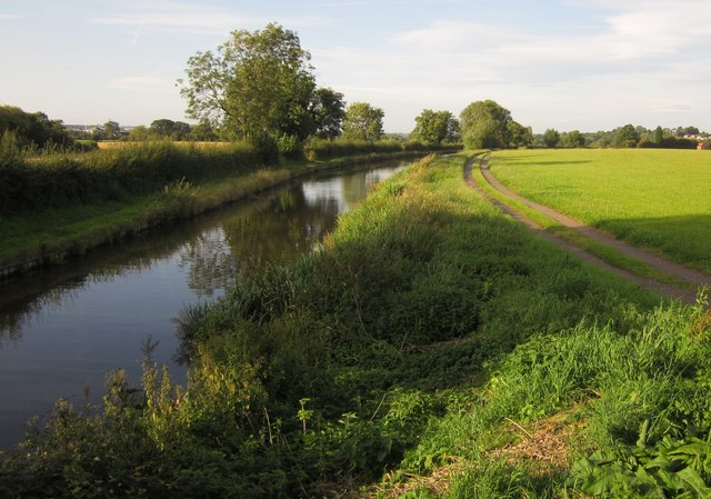This walk is rated 4.5 out of 48 reviews on the app. AllTrails has labelled it as a moderate walking level. Length - 11.1km Elevation gain - 329m Estimated time - 3-3.5 hours. The primary starting point for this train is The Bratch pumping station/lock staircase near Wombourne. AllTrails reviewer, James Steel said: "Very good walk, very good condition of paths, suitable for everyone, nothing technical or taxing, just a tow path walk broken up by locks and bridges so no need for maps, just a good simple walk until the end."