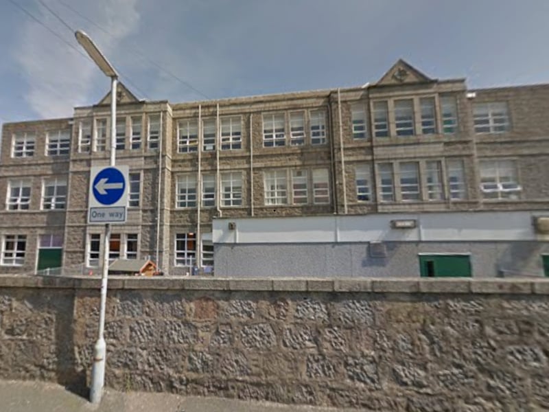 The final Aberdeen primary school to score 390 points is Broomhill School, which lost 10 points in the writing category. It has a school roll of 444 pupils and an average class size of 26.1.