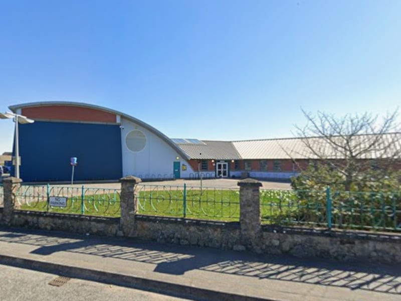 Charleston School also scored the full 100 marks across all four core areas of education. It has an average class size of 22.4 pupils.