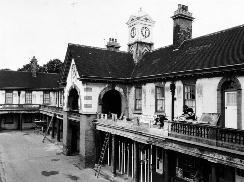 The Garden Village shopping centre, Hull, in September 1984