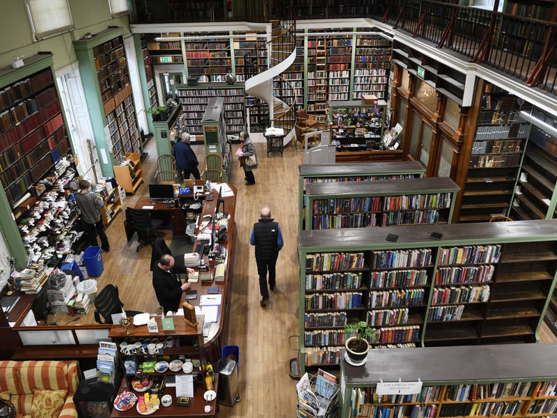 First occupying a back room at Joseph Ogle’s bookshop on Kirkgate, the Leeds Library later moved to Commercial Street in 1808, where it remains to this day.