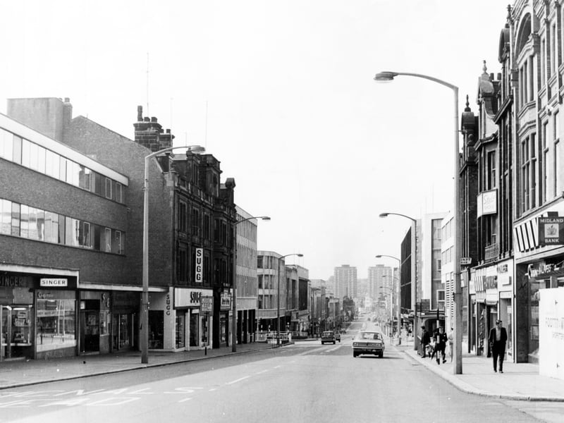Shops on The Moor, Sheffield, in 1967, including the Singer Sewing Machine Shop and Sugg Sport