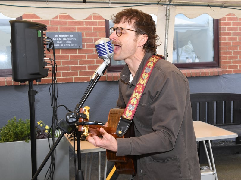 Singer Matthew Broadbent entertains the crowd