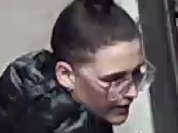 Crime Type: Theft From Shop. Offence Date: 30/01/2026. Photo reference: LD1355. Area: Leeds City.