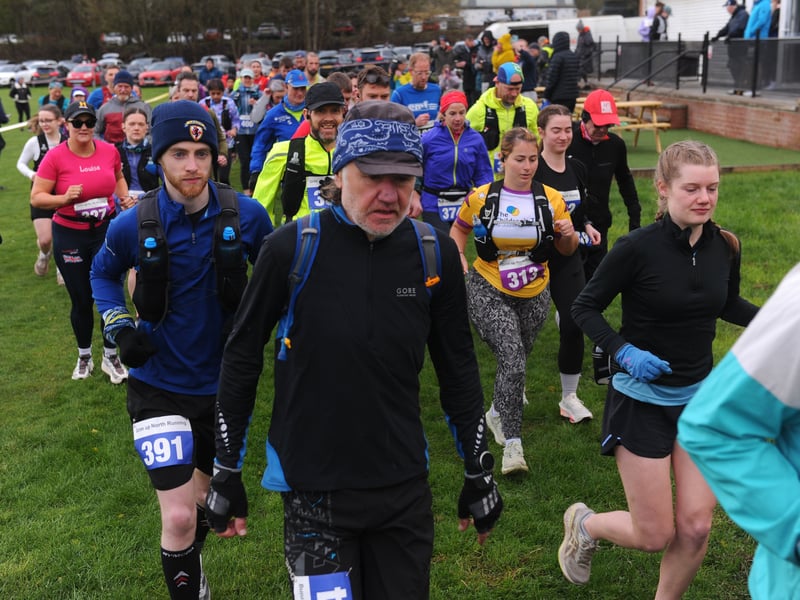Runners set off from Rodley Cricket Club.