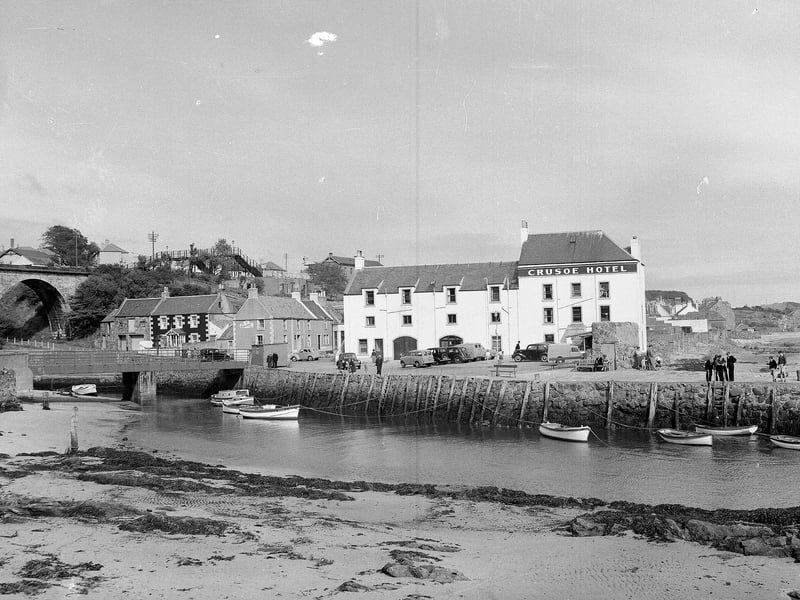 Lower Largo in Fife showing the harbour and the Crusoe Hotel behind in September 1956.