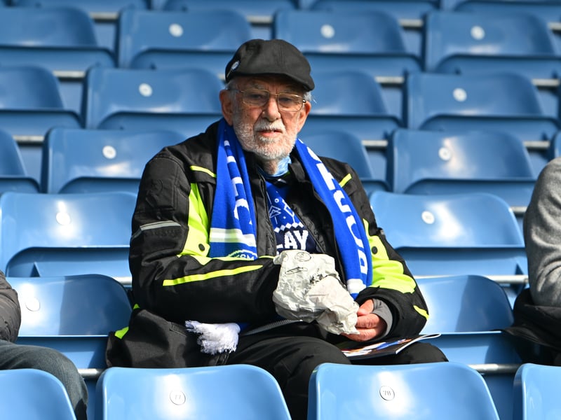 The Fratton faithful were in full voice on Easter Monday as they gave John Mousinho's men immense backing in their draw against relegation rivals Oxford United.