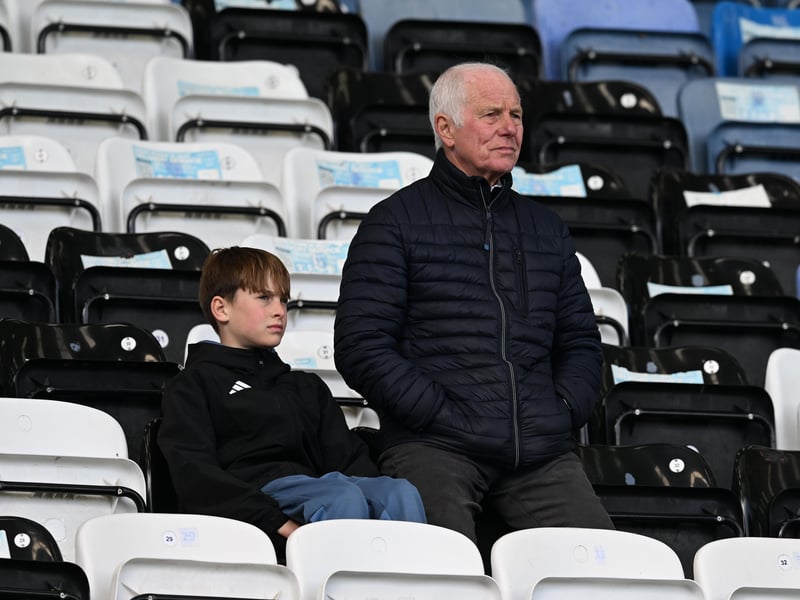 The Fratton faithful were in full voice on Easter Monday as they gave John Mousinho's men immense backing in their draw against relegation rivals Oxford United.