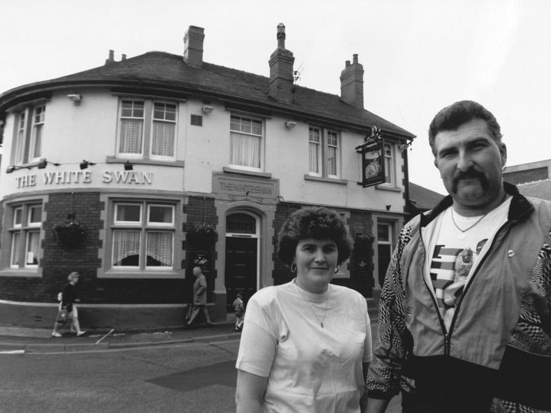 Gary Carver and his wife, Kath, outside the White Swan Hotel, Leeds, in July 1991