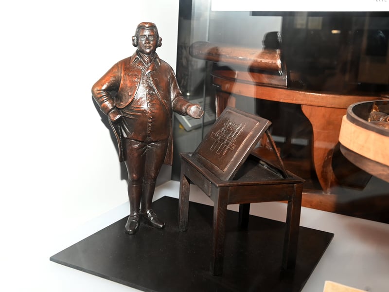 Figure of a pioneerof the industrial revolution Richard Arkwright at The Harris. 