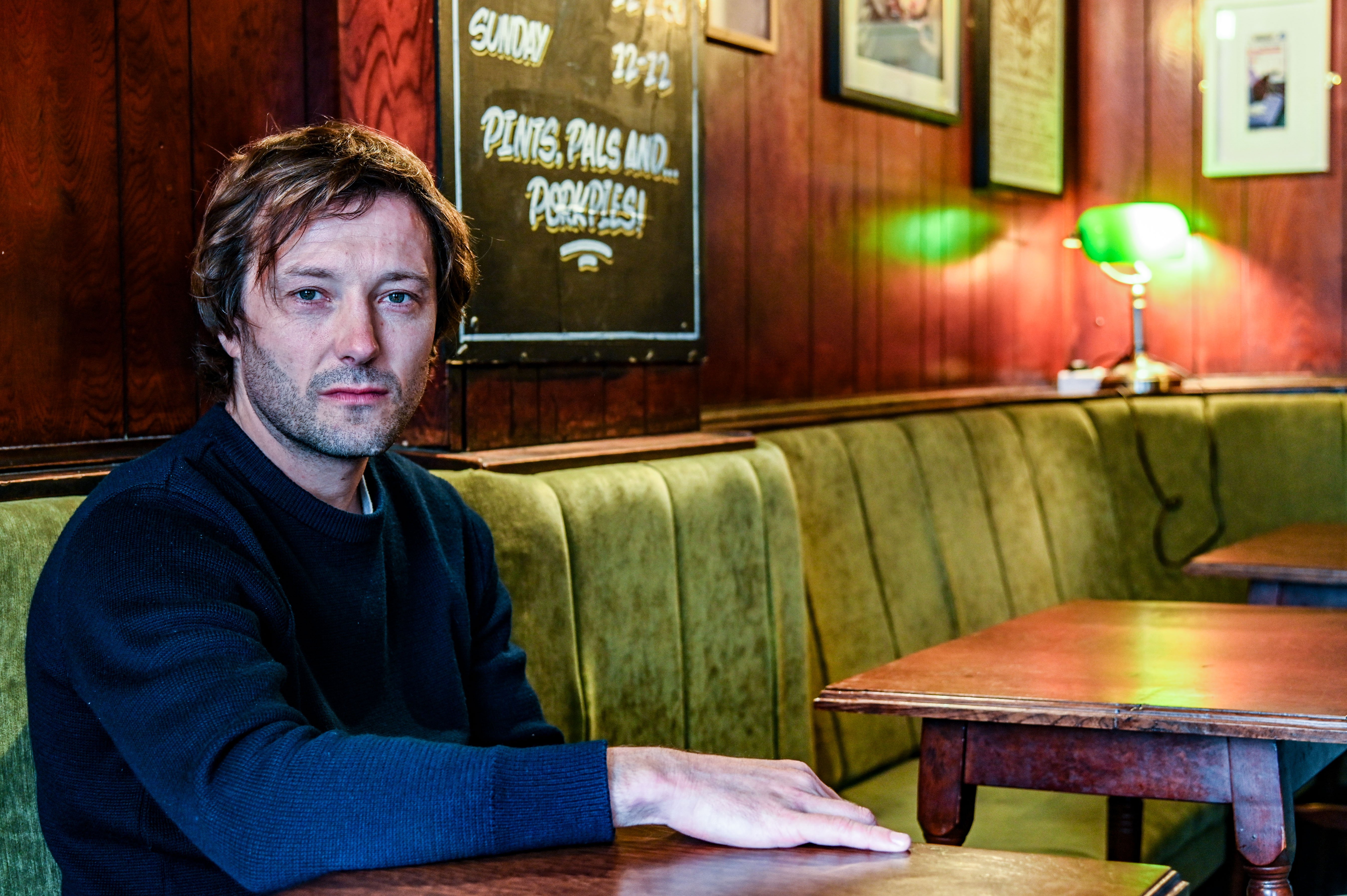Tom Rowley - the fifth Arctic Monkey - plays gig in Sheffield