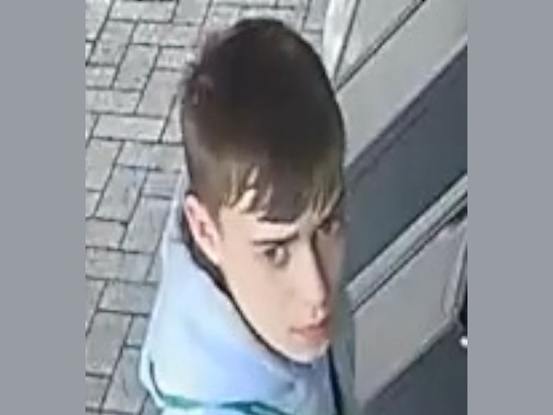 Crime Type: Theft From Shop. 
Area: Leeds North West. 
Offence Date: 01/04/2026. 
Ref: LD1374. 