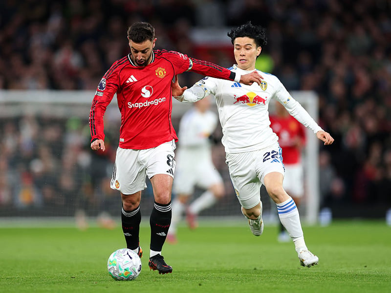 Carried a creative threat but rarely managed to show it. His frustrated performance set the tone for the rest of the team. Another assist for his collection when he set up Casemiro.