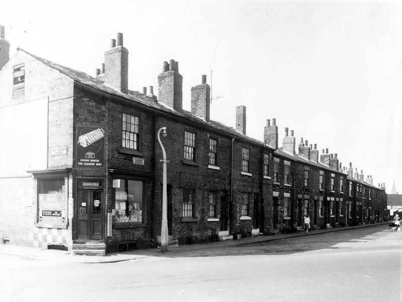 On the left of the image and in the foreground is New Princess Street with number 1 visible at the corner. Pictured in April 1959.