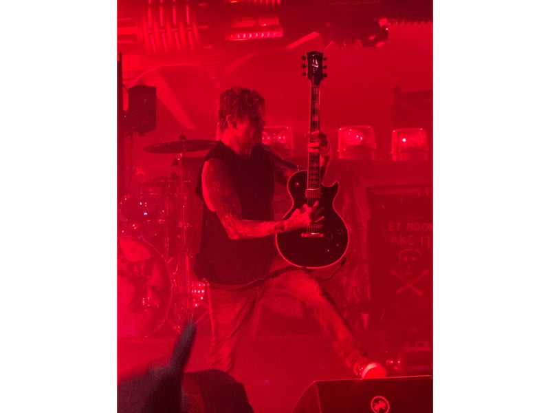 Rob Holliday on guitar.