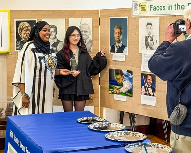 Amy Chen with the Lord Mayor of Sheffield at the ‘Faces in the Frame’ exhibition run by Sheffield Young Artists earlier this month.