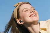 These noise cancelling ear buds cost less than £100 and have great sound quality
